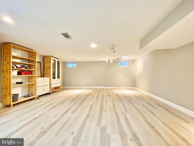 BISHOP DR, Aston, PA 19014