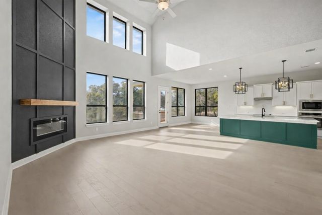 208 Tovas Secret CV, Georgetown, TX 78628