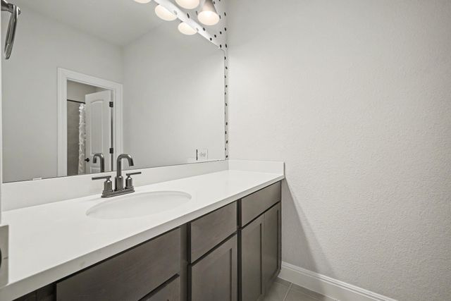 208 Tovas Secret CV, Georgetown, TX 78628