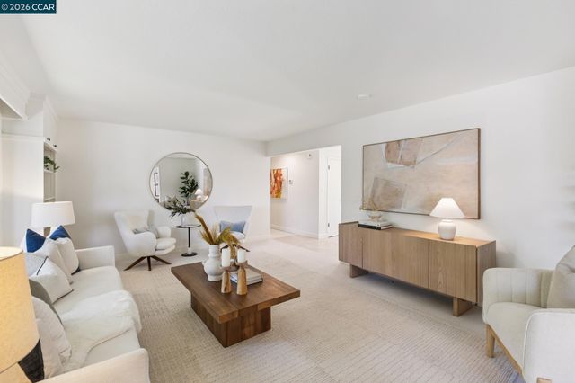263 Tharp Dr, Moraga, CA 94556