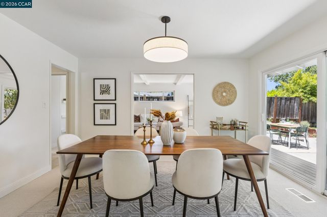 263 Tharp Dr, Moraga, CA 94556