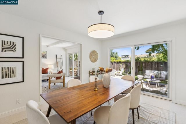 263 Tharp Dr, Moraga, CA 94556
