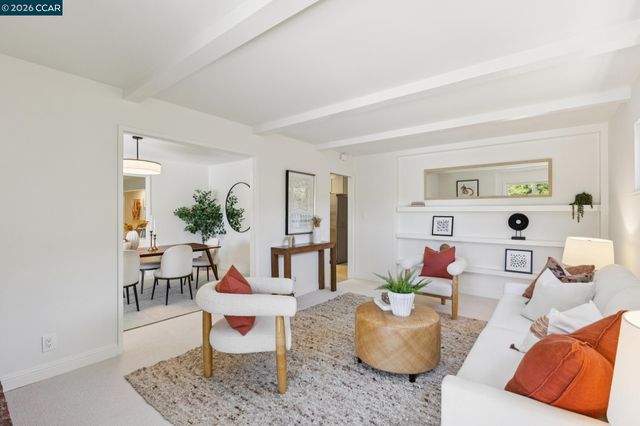 263 Tharp Dr, Moraga, CA 94556
