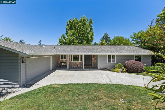 263 Tharp Dr, Moraga, CA 94556