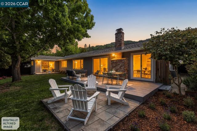 263 Tharp Dr, Moraga, CA 94556