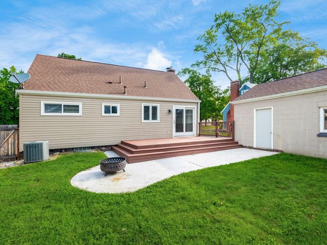 2295 Shrewsbury Road, Columbus, OH 43221