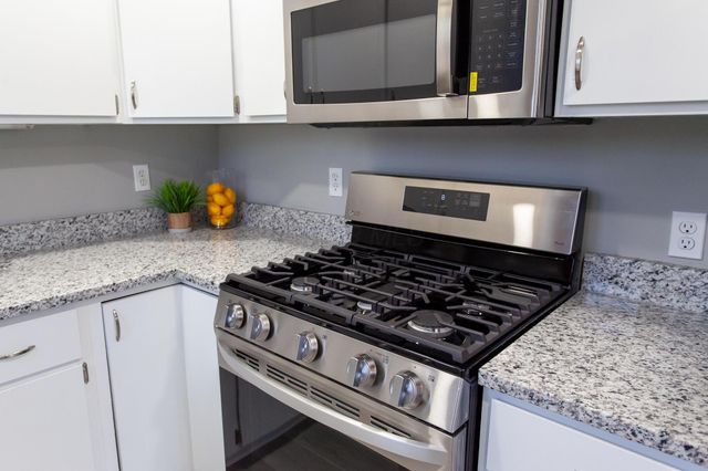 2295 Shrewsbury Road, Columbus, OH 43221