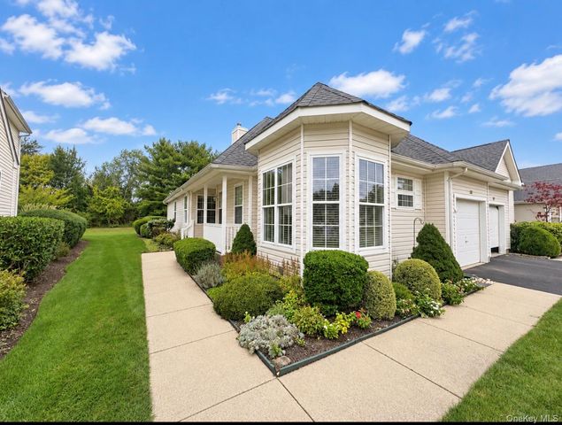 120 Scenic Lake Drive, Riverhead, NY 11901