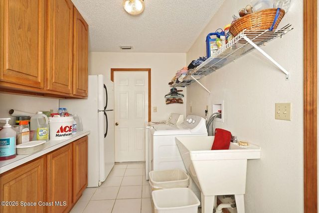 2080 Newfound Harbor Drive, Merritt Island, FL 32952