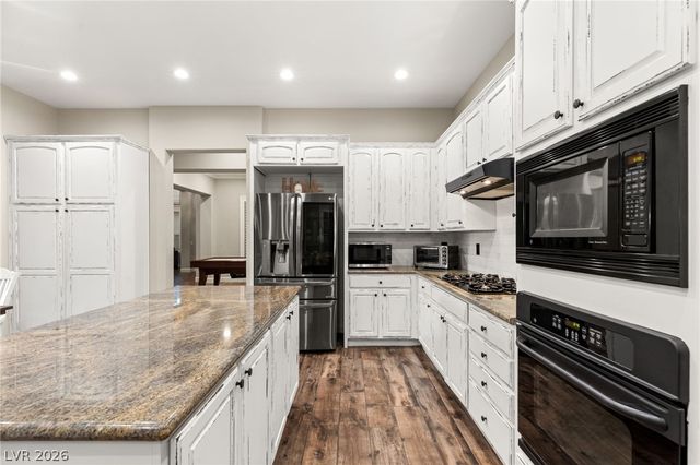 25 Kittansett Loop, Henderson, NV 89052