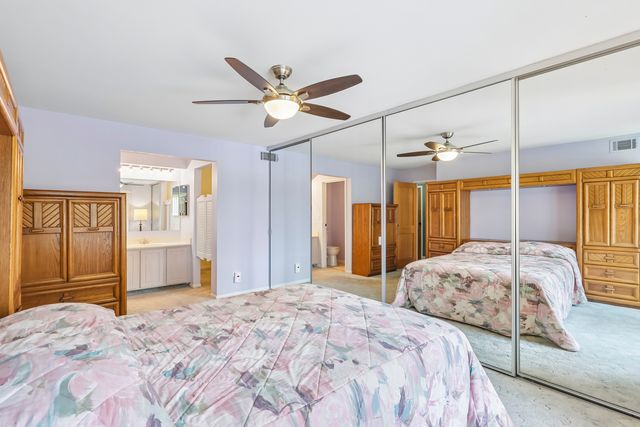 1320 Cass Lane W 201, Westmont, IL 60559