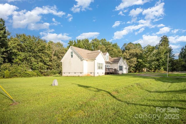 831 Perry Road, Troutman, NC 28166