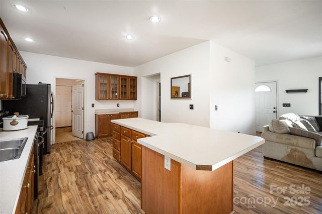 831 Perry Road, Troutman, NC 28166