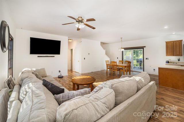 831 Perry Road, Troutman, NC 28166
