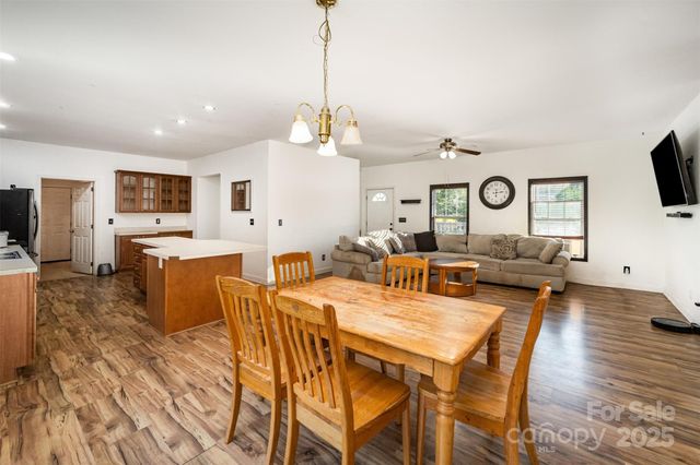 831 Perry Road, Troutman, NC 28166