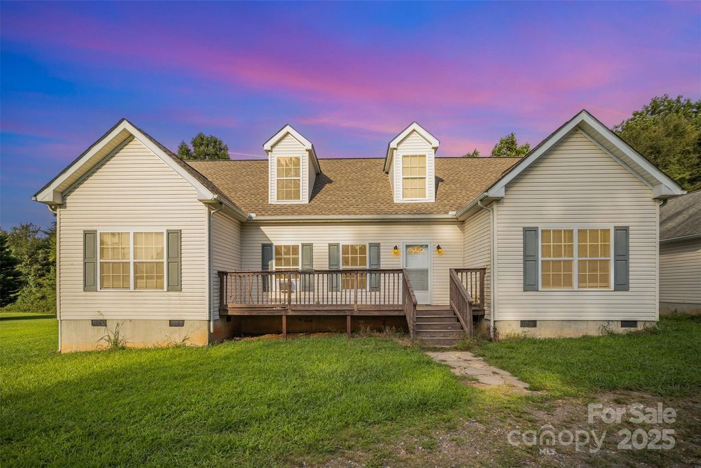 831 Perry Road, Troutman, NC 28166