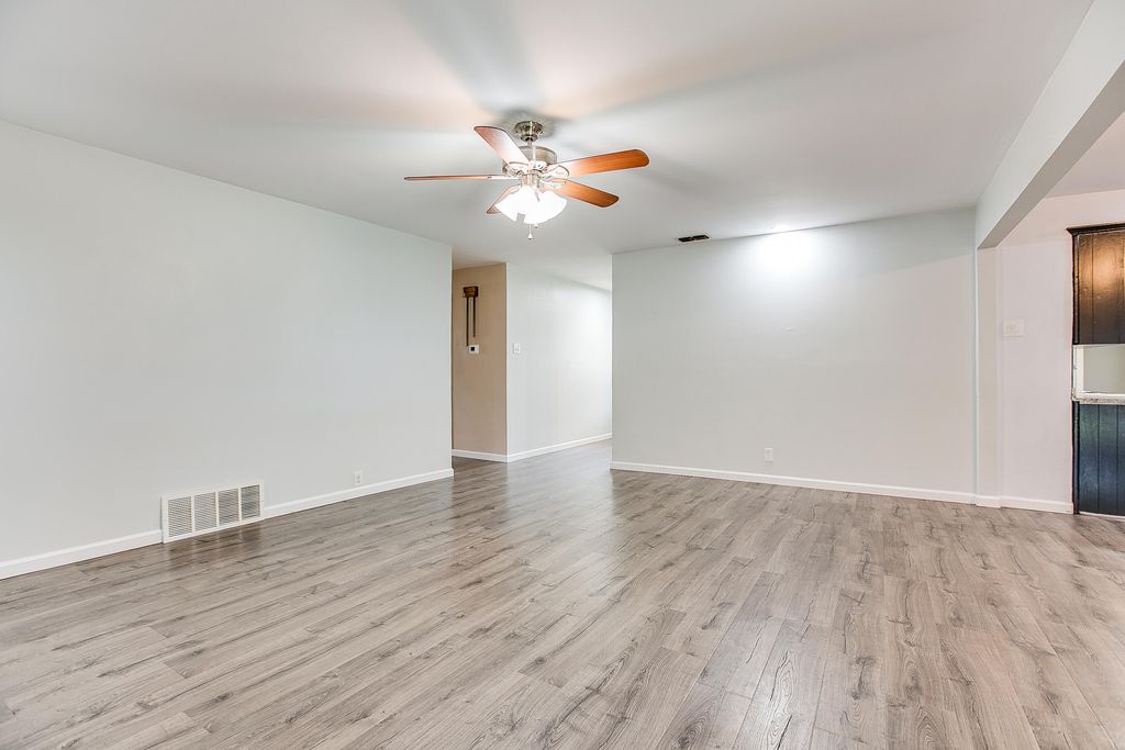 Image 10 of property listing at 3202 Tanglewood Drive, San Angelo, TX 76904