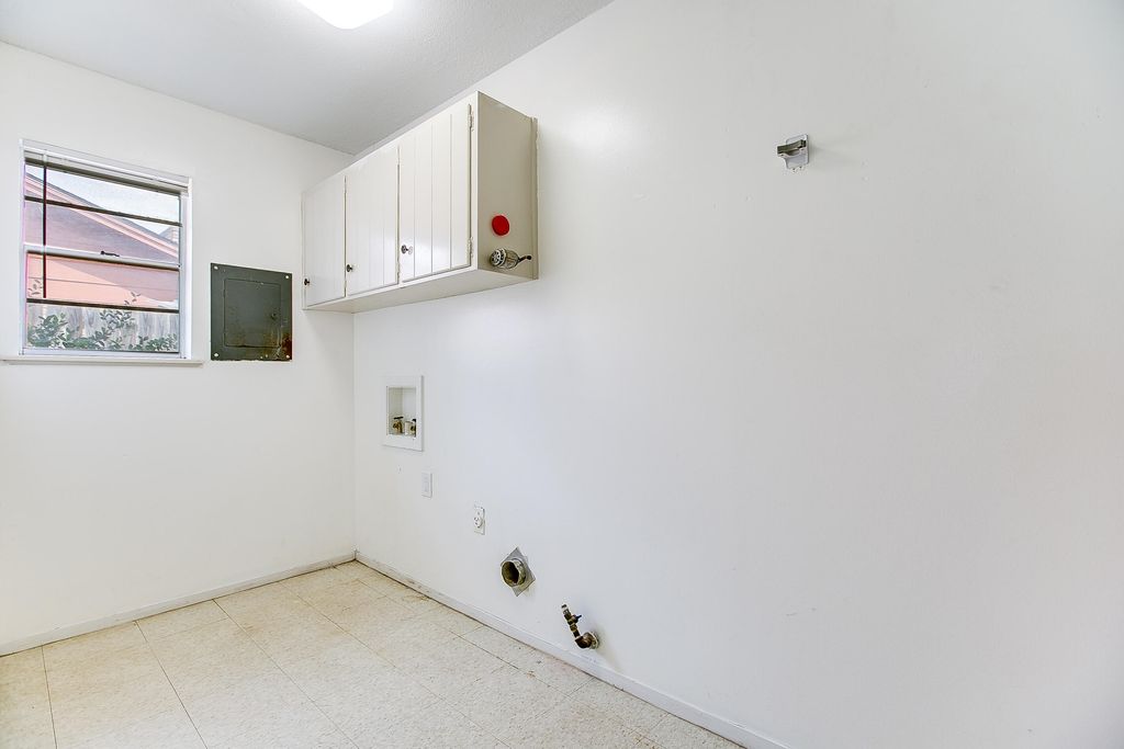 Image 18 of property listing at 3202 Tanglewood Drive, San Angelo, TX 76904