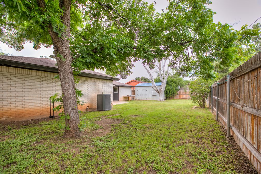 Image 34 of property listing at 3202 Tanglewood Drive, San Angelo, TX 76904