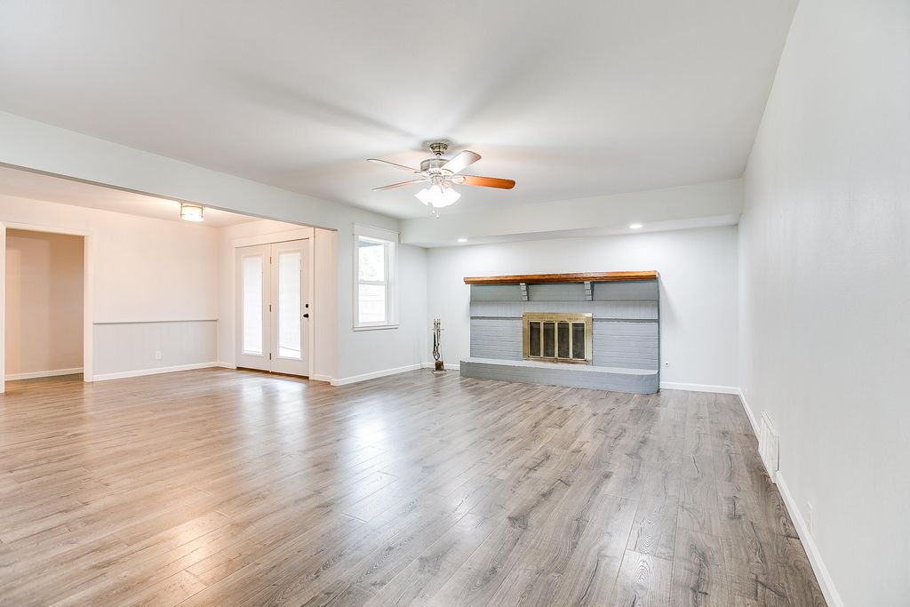 Image 8 of property listing at 3202 Tanglewood Drive, San Angelo, TX 76904