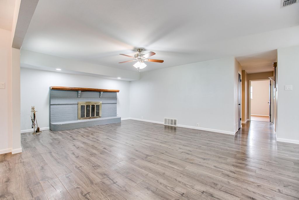 Image 9 of property listing at 3202 Tanglewood Drive, San Angelo, TX 76904