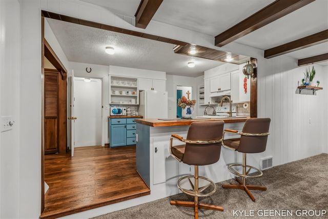 135 Grandview Avenue, Holland, MI 49423