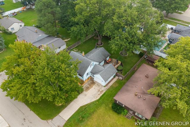 135 Grandview Avenue, Holland, MI 49423