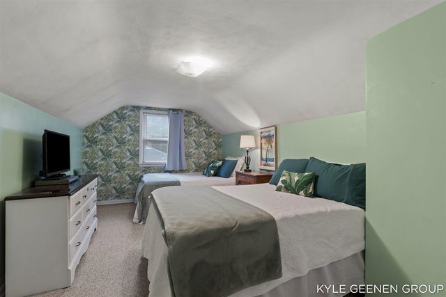 135 Grandview Avenue, Holland, MI 49423