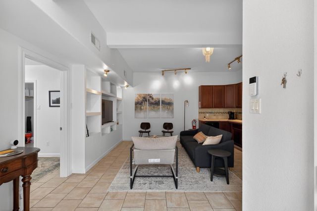 2219 Sealy Street, Galveston, TX 77550