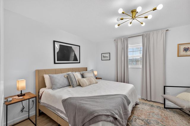 2219 Sealy Street, Galveston, TX 77550