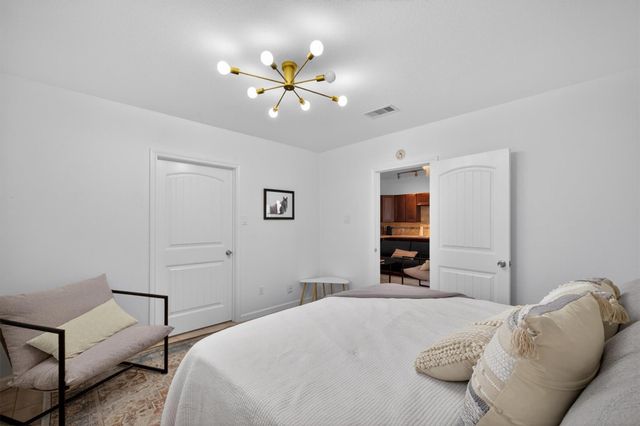 2219 Sealy Street, Galveston, TX 77550