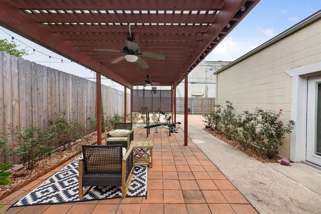 2219 Sealy Street, Galveston, TX 77550