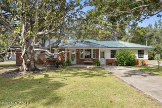 1919 Stuart Avenue, Ocean Springs, MS 39564
