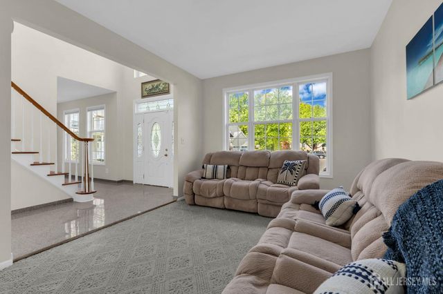 73 Stratton Road, Old Bridge, NJ 07747