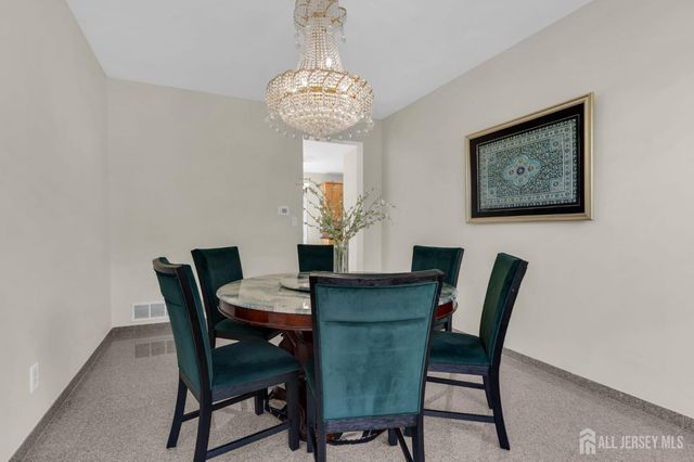 73 Stratton Road, Old Bridge, NJ 07747