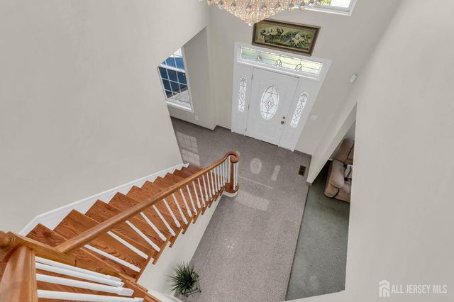 73 Stratton Road, Old Bridge, NJ 07747