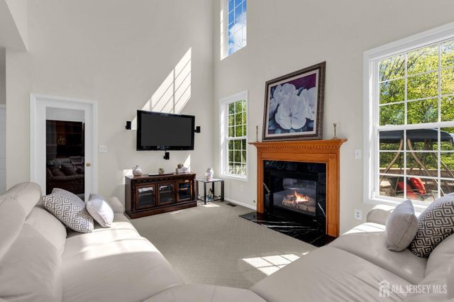 73 Stratton Road, Old Bridge, NJ 07747