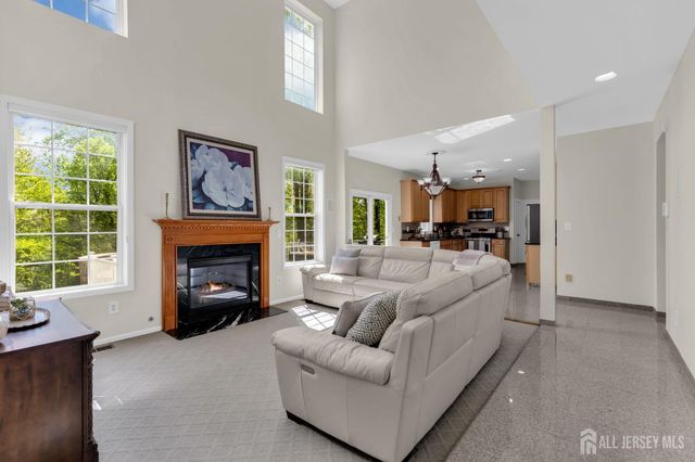 73 Stratton Road, Old Bridge, NJ 07747