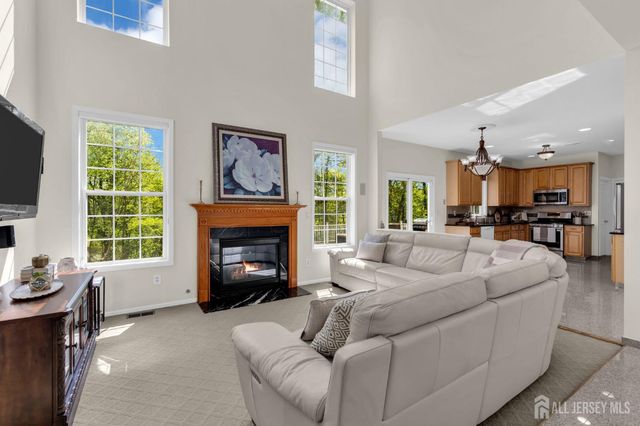 73 Stratton Road, Old Bridge, NJ 07747