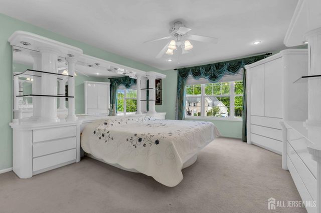 73 Stratton Road, Old Bridge, NJ 07747
