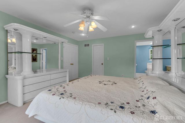 73 Stratton Road, Old Bridge, NJ 07747