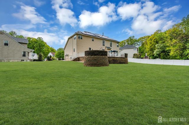 73 Stratton Road, Old Bridge, NJ 07747