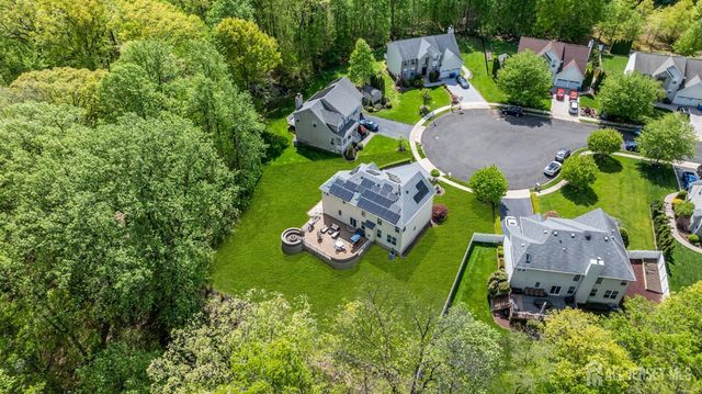 73 Stratton Road, Old Bridge, NJ 07747