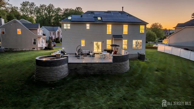 73 Stratton Road, Old Bridge, NJ 07747