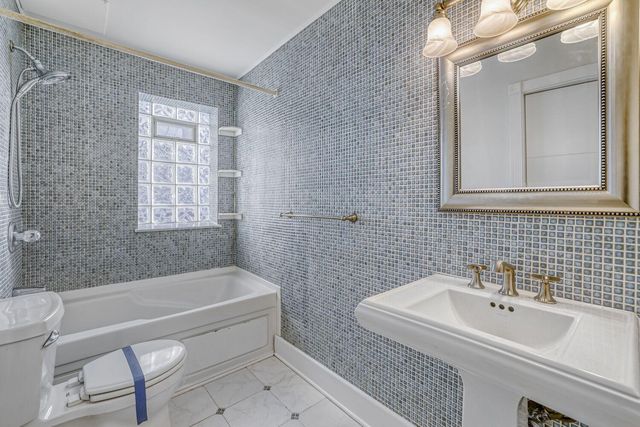 3917 Garfield Avenue, Minneapolis, MN 55409