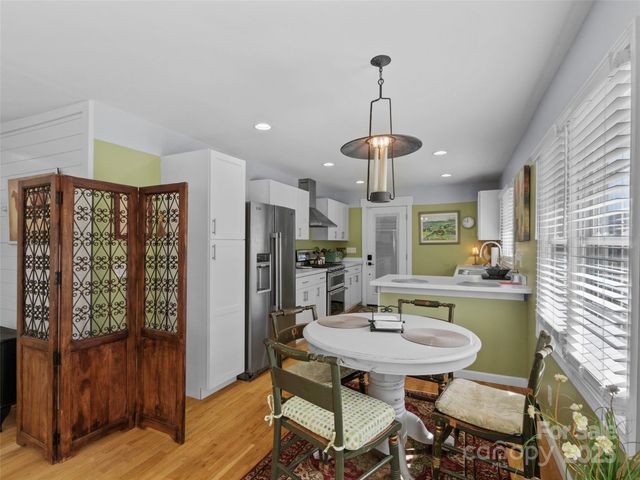 55 Cataberry Lane, Burnsville, NC 28714