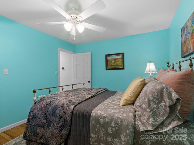 55 Cataberry Lane, Burnsville, NC 28714