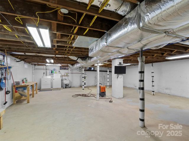 55 Cataberry Lane, Burnsville, NC 28714