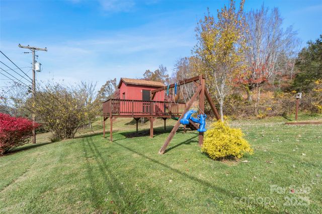 55 Cataberry Lane, Burnsville, NC 28714