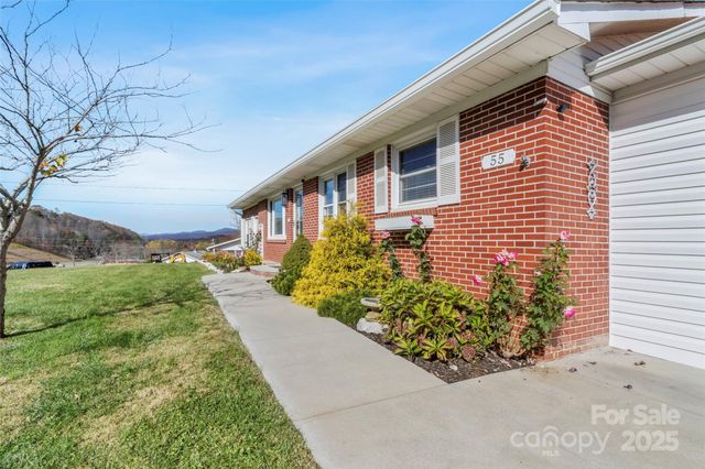 55 Cataberry Lane, Burnsville, NC 28714